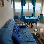 Bleu D'arques Lumineux Et Calme דירה דייפ