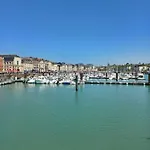 Bleu D'arques Lumineux Et Calme דירה דייפ