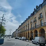 Bleu D'arques Lumineux Et Calme דירה