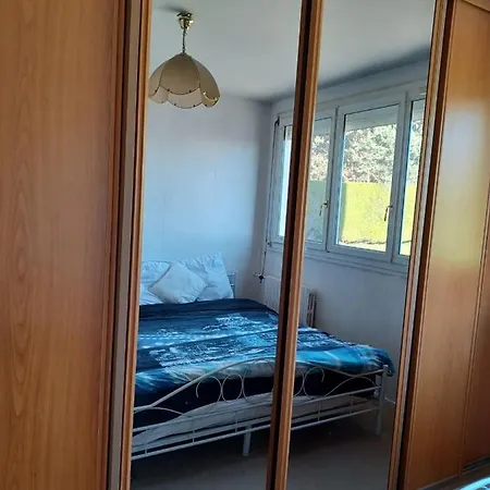 Bleu D'arques Lumineux Et Calme *