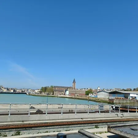 Bleu D'arques Lumineux Et Calme דירה דייפ