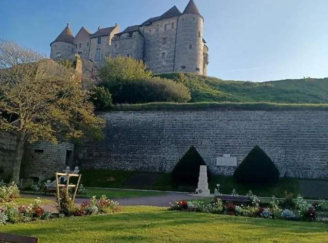Bleu D'arques Lumineux Et Calme