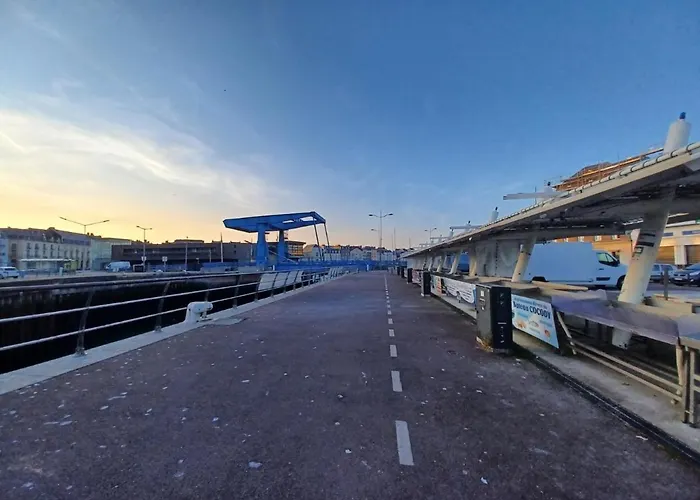 Bleu D'arques Lumineux Et Calme * Dieppe